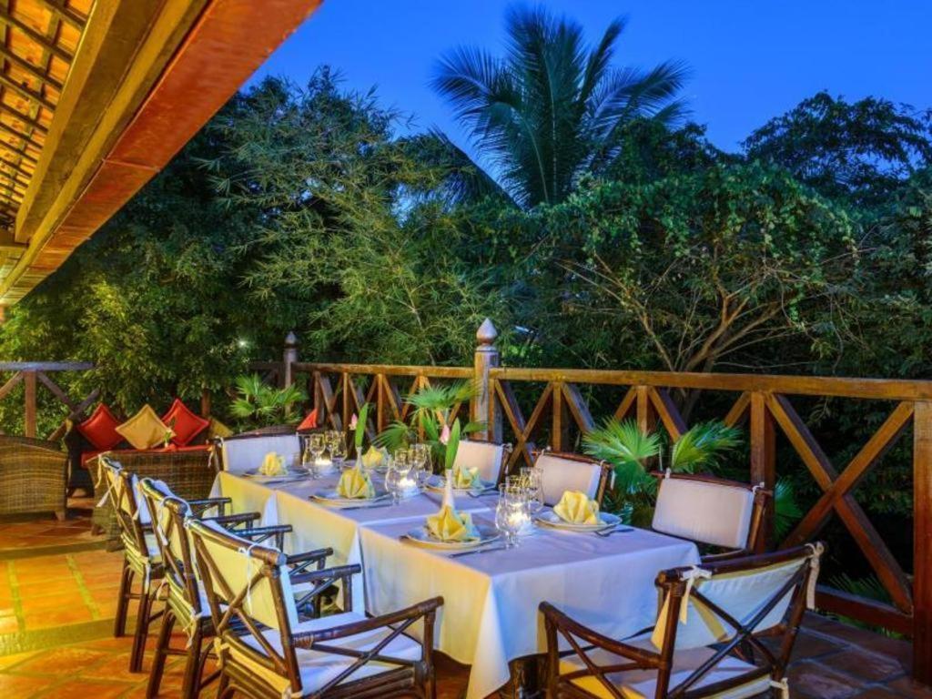Angkor Village Resort & Spa Сиемрип Экстерьер фото