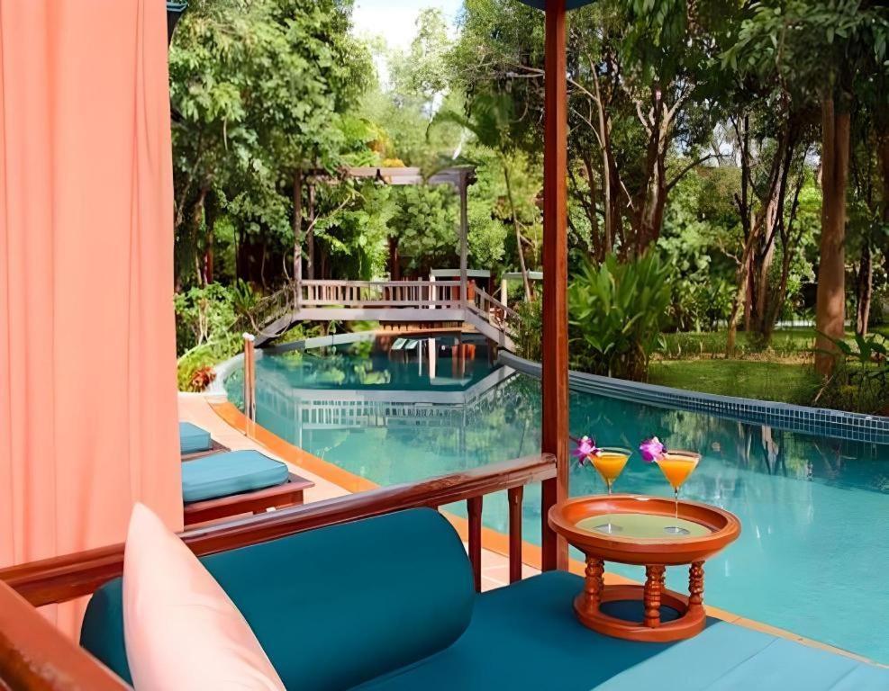 Angkor Village Resort & Spa Сиемрип Экстерьер фото